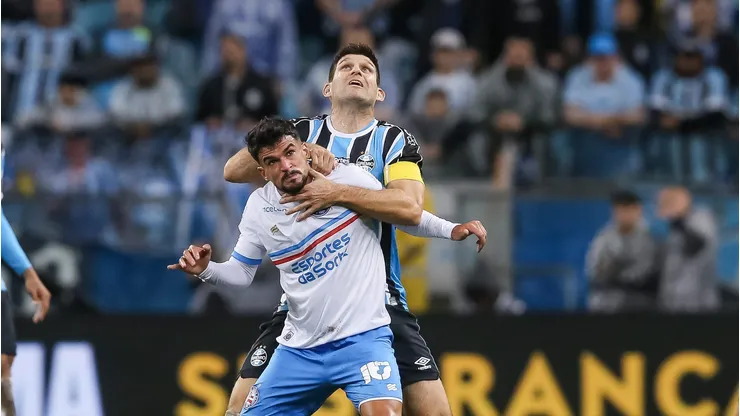 Grêmio e Bahia se enfrentam na Arena pela 32ª rodada do Brasileirão. Pedro H. Tesch/AGIF