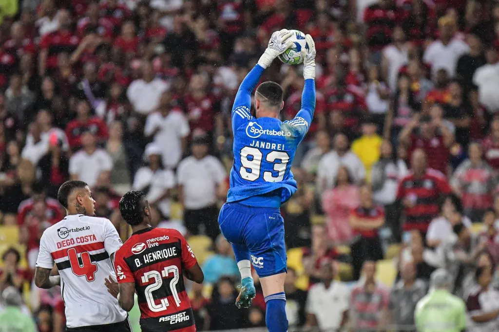 Jandrei, goleiro do São paulo. Foto: Thiago Ribeiro/AGIF