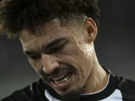 Zagueiro é um dos jogadores mais criticados pelos torcedores botafoguenses