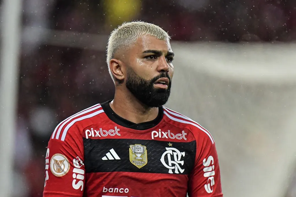 Gabigol não vive um bom momento na carreira – Foto: Thiago Ribeiro/AGIF