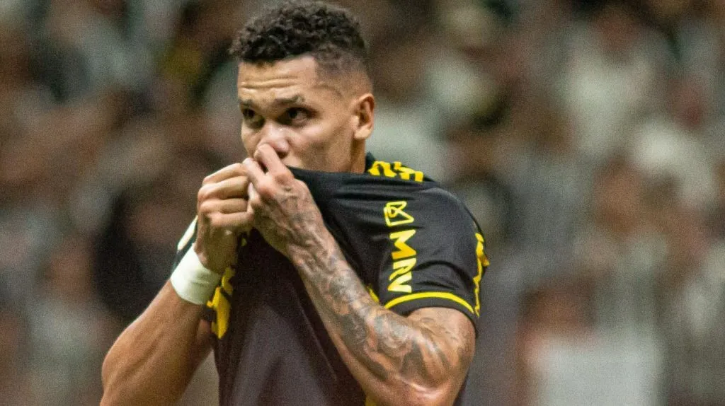 Paulinho - Foto: Fernando Moreno/AGIF