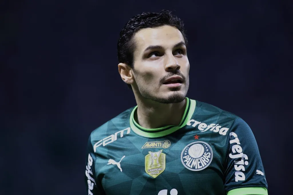 Raphael Veiga em partida. Foto: Marcello Zambrana/AGIF 