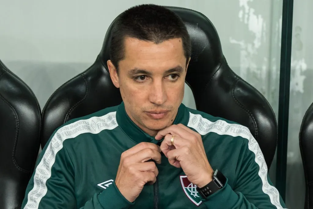 Eduardo Barros auxiliar técnico do Fluminense – Foto: Robson Mafra/AGIF