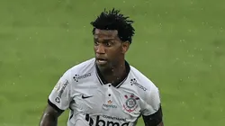 Gil jogador do Corinthians durante partida contra o Botafogo no estadio Engenhao pelo campeonato Brasileiro A 2020. Thiago Ribeiro/AGIF