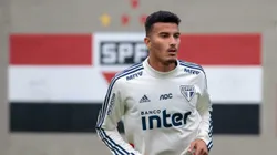 Zagueiro Walce durante treino do São Paulo no CT Barra Funda. Foto: Marcello Zambrana/AGIF