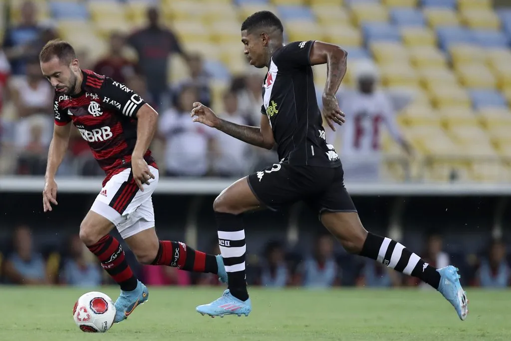 Éverton Ribeiro atuou no Fla nas últimas sete temporadas – Foto: Buda Mendes/Getty Images
