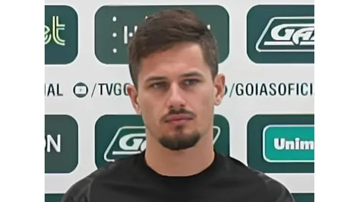 Tadeu, goleiro do Goiás, na mira do Santos - Foto: Reprodução YouTube / Goiás Esporte Clube