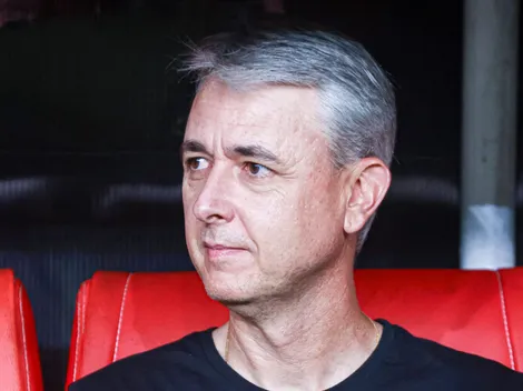 Os olhos de Tiago Nunes brilharam: Botafogo vai entrar na ‘briga’ por meio-campista argentino