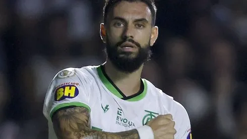 Atacante entrou na mira - Foto: Wagner Meier/Getty Images.