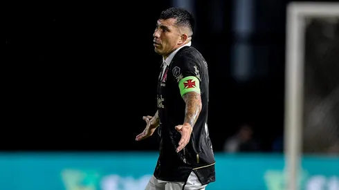 Vasco demonstra interesse em compatriota de Medel. Foto: Thiago Ribeiro/AGIF