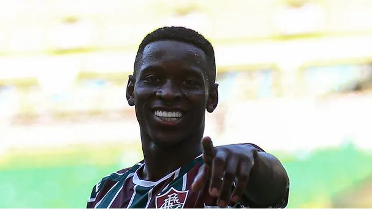 Luiz Henrique na mira do Atlético. FOTO: LUCAS MERÇON / FLUMINENSE F.C.