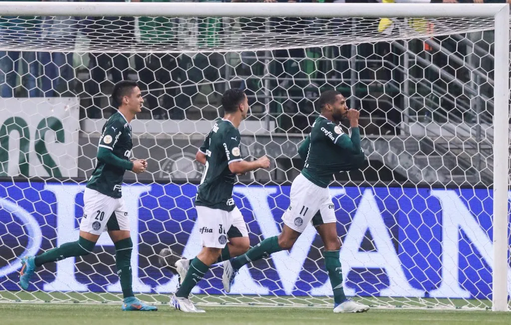 Wesley comemorando gol com o Palmeiras. (Photo by Alexandre Schneider/Getty Images)