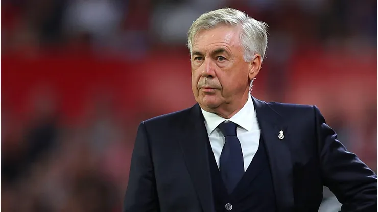 Ancelotti renovou com o Real Madrid até 2026. Fran Santiago/Getty Images)