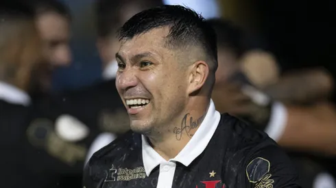 Vasco articula investida em parça de Medel. Foto: Jorge Rodrigues/AGIF