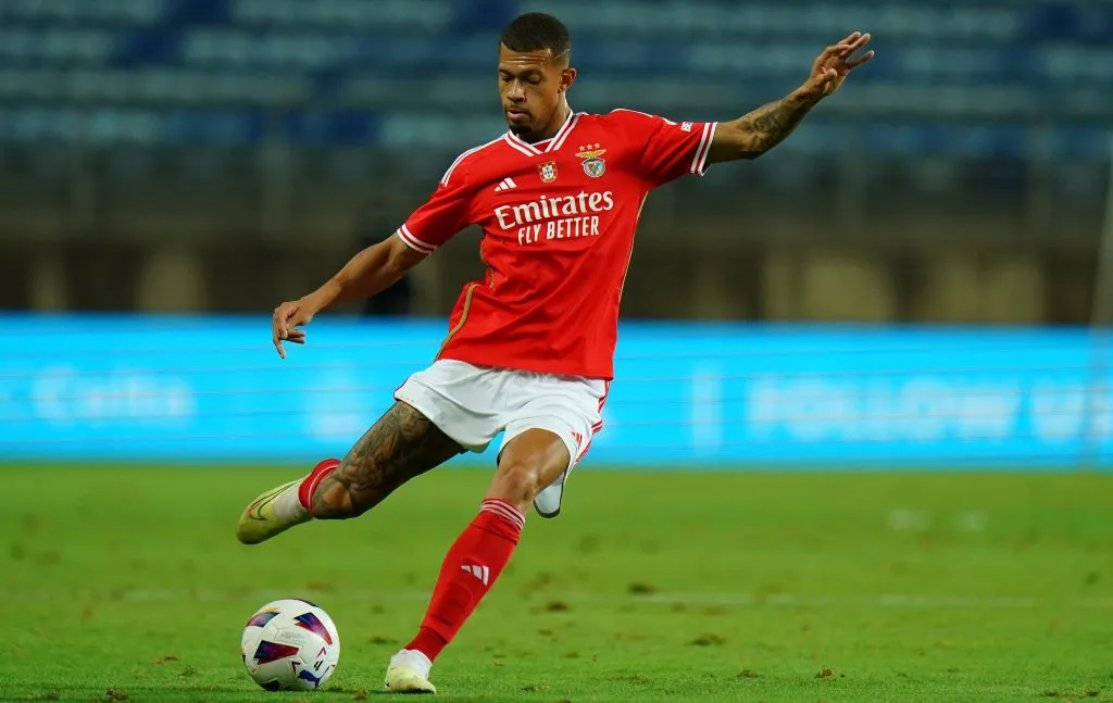 João Victor em ação pelo Benfica – Foto: Gualter Fatia/Getty Images
