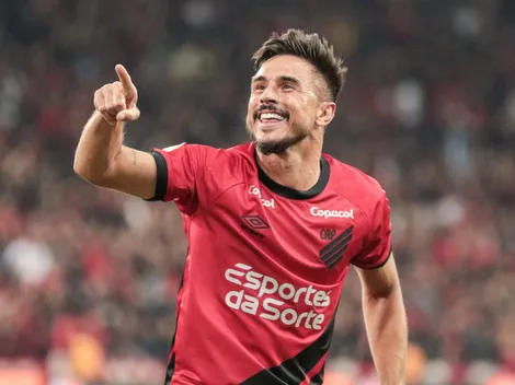 Torcedores santistas exaltam contratação de Willian Bigode para a disputa da Série B