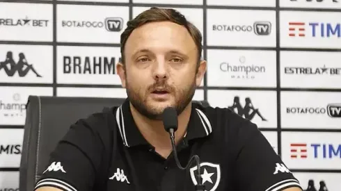 Foto: Vitor Silva/Botafogo - André Mazzuco anunciou dois jogadores