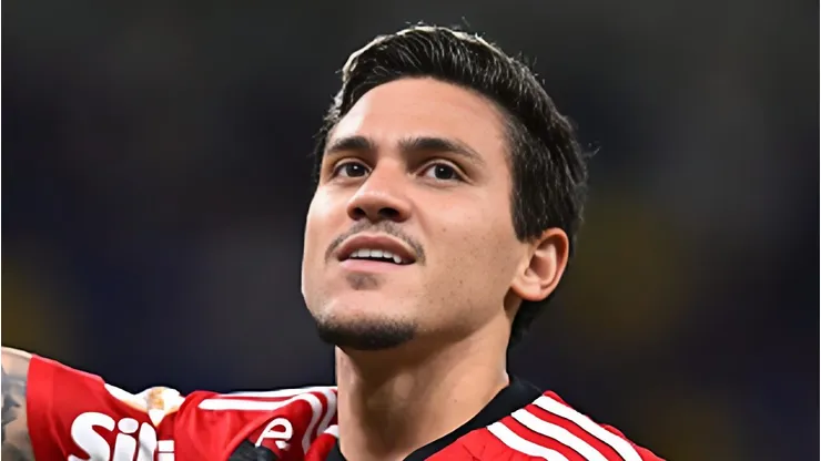 Foto: Pedro Vilela/Getty Images - Pedro em partida pelo Flamengo no Campeonato Brasileiro