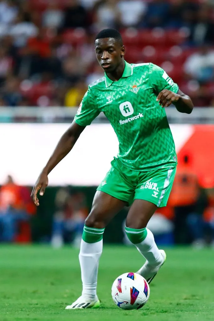ZAPOPAN, MEXICO – AUGUST 2: Luiz Henrique Rosa Da Silva of Betis drives the ball during the preseason friendly match between Sevilla and Betis at Akron Stadium on August 2, 2023 in Zapopan, Mexico. (Photo by Leopoldo Smith/Getty Images)