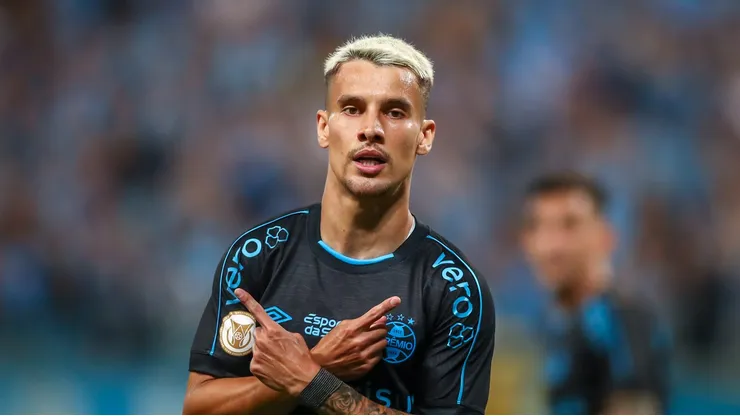 Ferreira comemorando gol contra o Goiás. Foto: Lucas Uebel/Grêmio FBPA