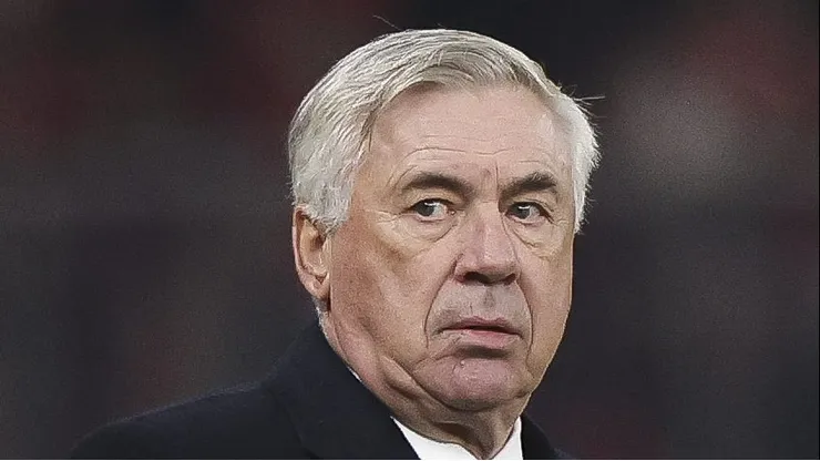 Ancelotti durante partida válida pela UEFA Champions League. Foto: Maja Hitij/Getty Images