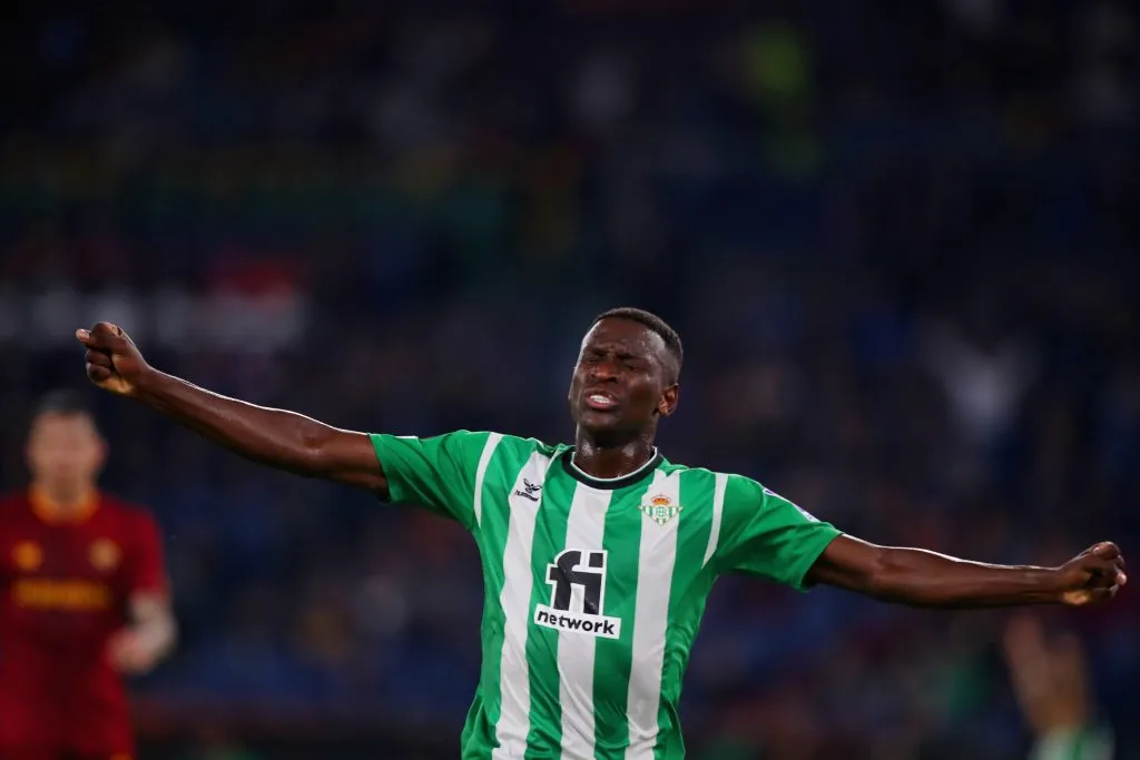 Luiz Henrique com a camisa do Betis. (Photo by Paolo Bruno/Getty Images)