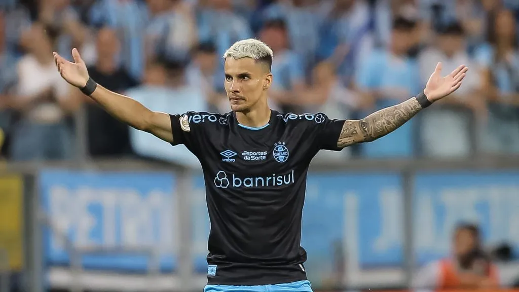 São Paulo avança para contar com Ferreirinha. Photo by Pedro H. Tesch/Getty Images