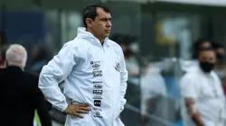 Santos anuncia a permanência de mais um jogador. Photo by Alexandre Schneider/Getty Images