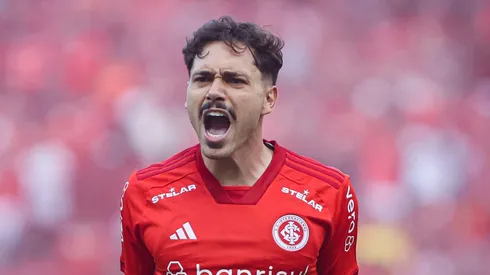 Maurício é um dos nomes que são aprovados no Corinthians - Foto: Maxi Franzoi/AGIF.