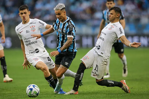Foto: Pedro H. Tesch/Getty Images – Ferreira é alvo do São Paulo