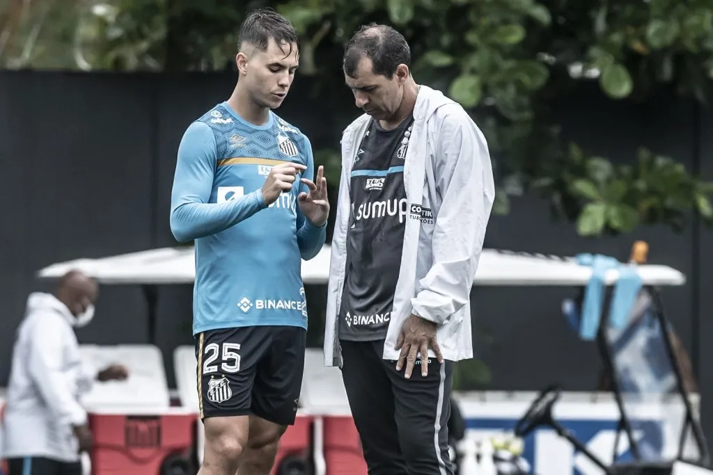 Carille e Zanocelo durante treino do Santos. Foto: Ivan Storti/Santos FC