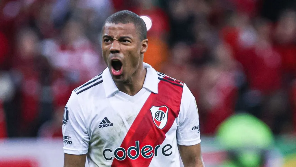 De La Cruz fala sobre torcida do Flamengo. Foto: Maxi Franzoi/AGIF