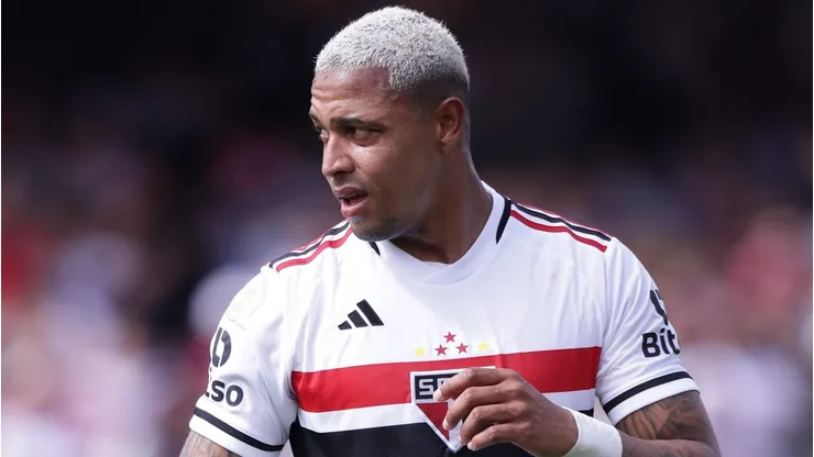 David é pivô de concorrência no mercado da bola - Foto: Ettore Chiereguini/AGIF