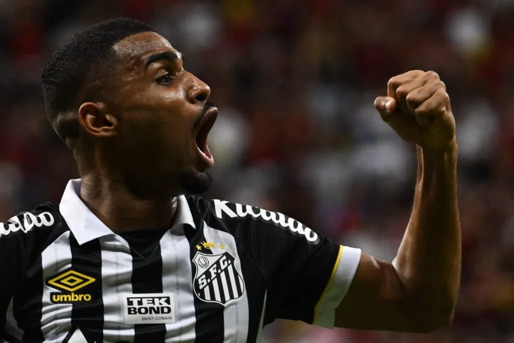 Joaquim está valorizado na Europa – Foto: Mateus Bonomi/AGIF.