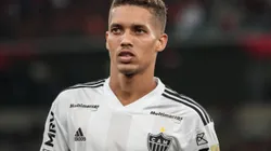 Situação de Pedrinho no Atlético é exposta Foto: Robson Mafra/AGIF