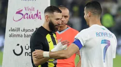 Cristiano Ronaldo e Benzema antes de Al-Itihhad x Al Nassr. Foto: Yasser Bakhsh/Getty Images)