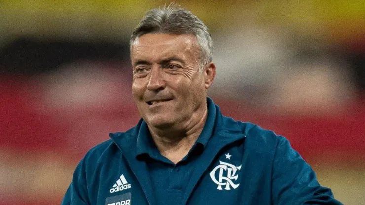 Foto: Jorge Rodrigues/AGIF - Domènec Torrent quando comandava o Flamengo