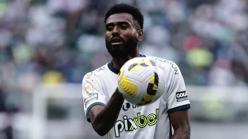 Caio Vinicius jogador do Goias durante partida contra o Palmeiras no estadio Arena Allianz Parque pelo campeonato Brasileiro A 2022. Foto: Ettore Chiereguini/AGIF