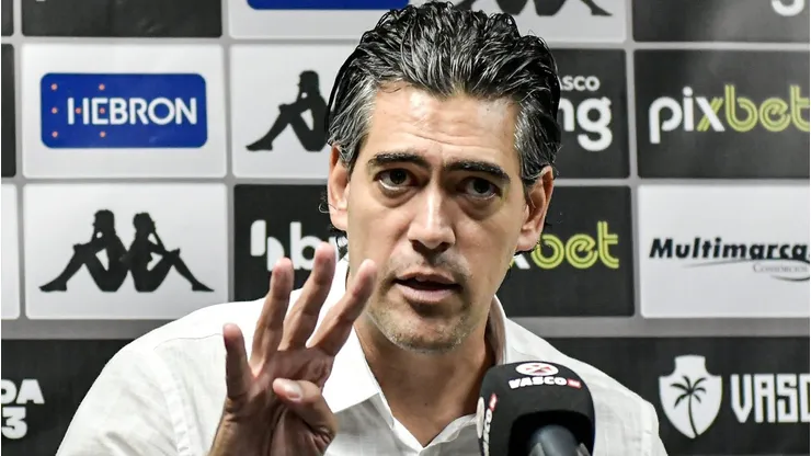 Paulo Bracks falou pela primeira vez após demissão do Vasco. Foto: Thiago Ribeiro/AGIF