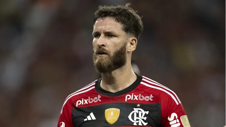 Léo Pereira corre o risco de deixar o Flamengo na próxima janela de transferência