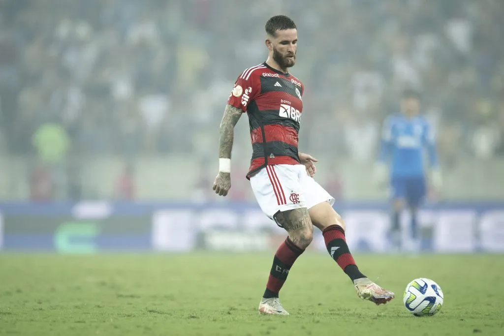 Leo Pereira jogador do Flamengo durante partida pelo campeonato Brasileiro A 2023. Foto: Jorge Rodrigues/AGIF