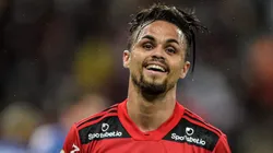 Michael vem sendo constantemente especulado no Corinthians, mas a gestão intensificou a negociação