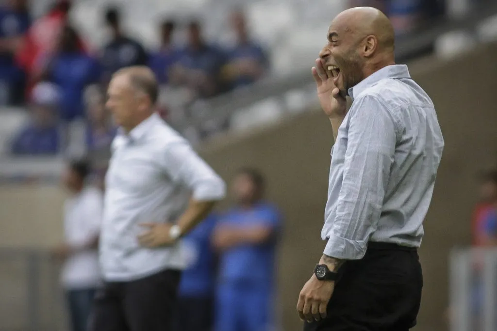 Edinho atualmente é técnico de futebol. Thomas Santos/AGIF