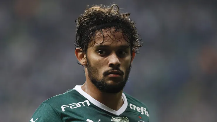 A diretoria do Flamengo vem se mantendo ativa no mercado buscando a qualificação do elenco