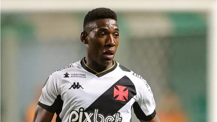 Leo Pele jogador do Vasco durante partida contra o America-MG no estadio Independencia pelo campeonato Brasileiro A 2023. Gilson Lobo/AGIF