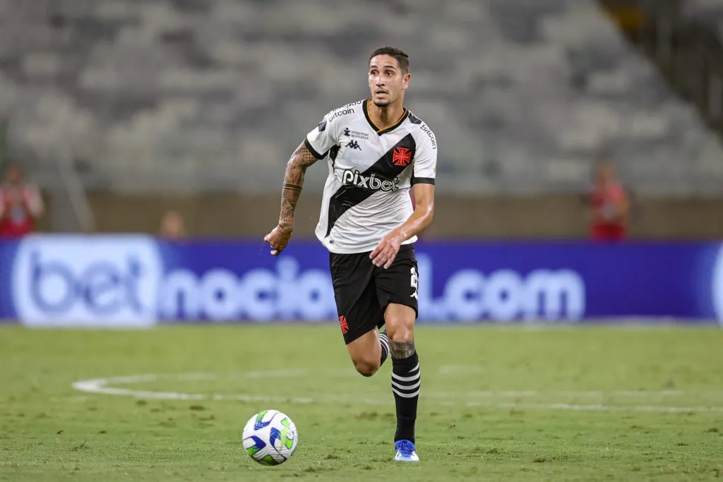 Praxedes jogador do Vasco durante partida contra o Cruzeiro no estadio Mineirao pelo campeonato Brasileiro A 2023. Foto: Gilson Lobo/AGIF