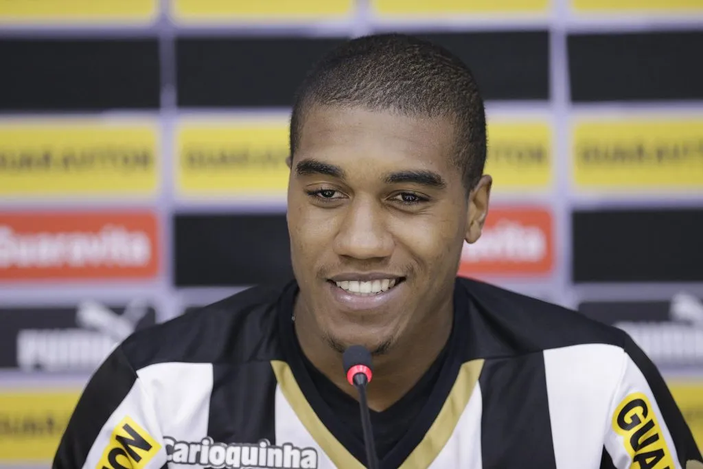 Murilo do Botafogo-RJ durante coletiva no estadio Engenhao. Paulo Campos/AGIF