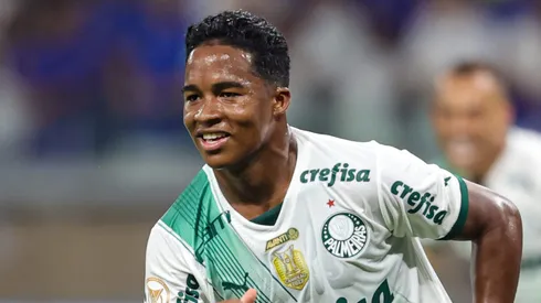 Endrick jogador do Palmeiras comemora seu gol durante partida contra o Cruzeiro no estadio Mineirao pelo campeonato Brasileiro A 2023. Gilson Lobo/AGIF