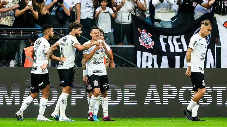 Cruzeiro está interessado em assinar com jogador do Timão. Foto: Marcello Zambrana/AGIF