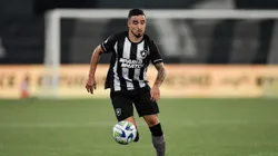 Rafael jogador do Botafogo durante partida contra o Fortaleza no estadio Engenhao pelo campeonato BRASILEIRO A 2023. Foto: Thiago Ribeiro/AGIF